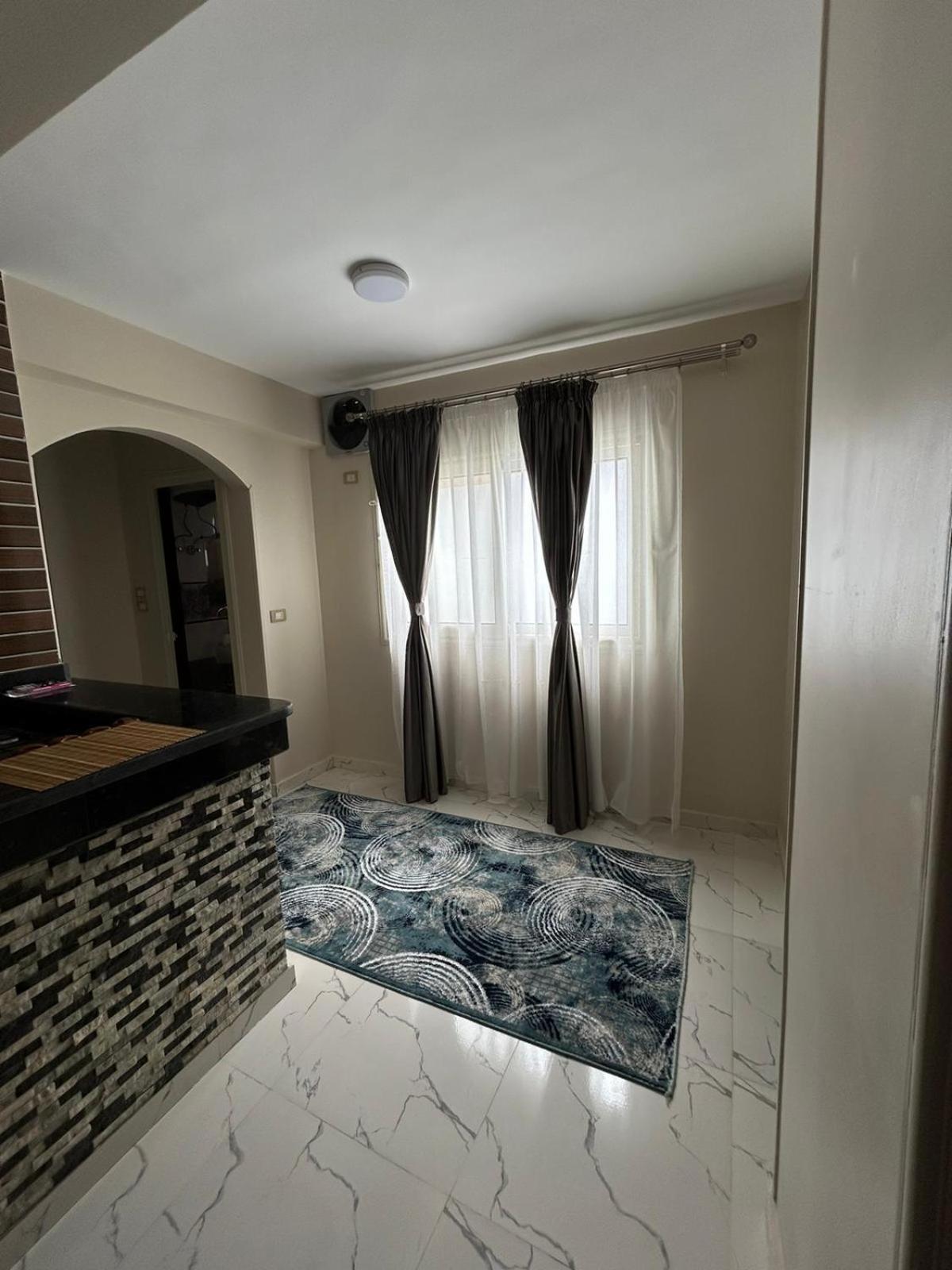 Apartment Hossam 1 Хургада Экстерьер фото